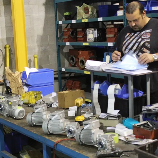 Right angle gear motors by Bauer GMC
					width=